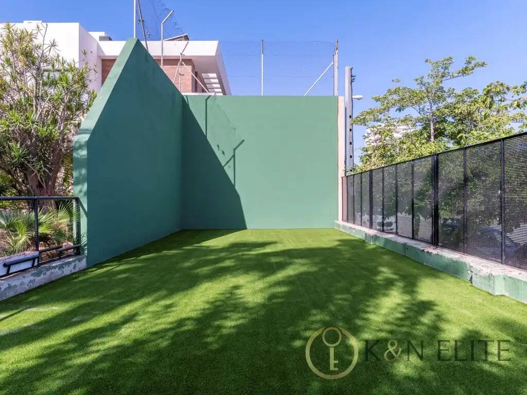 Casa de 1290 m² en Alicante