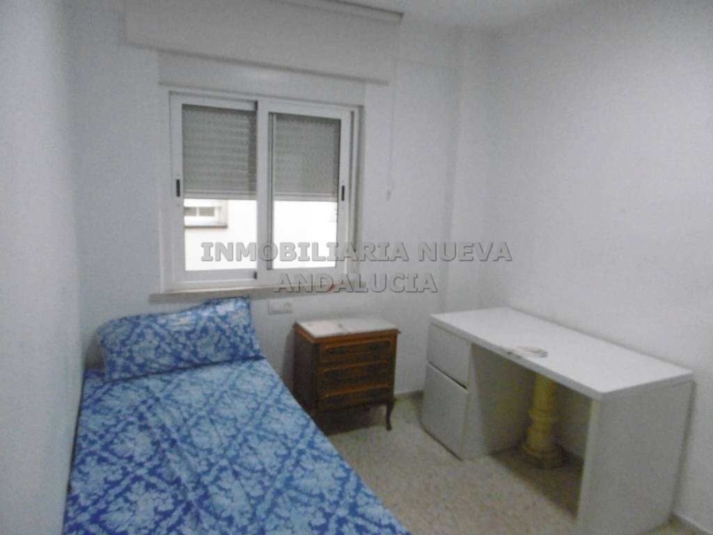 Piso de 90 m² en Almería