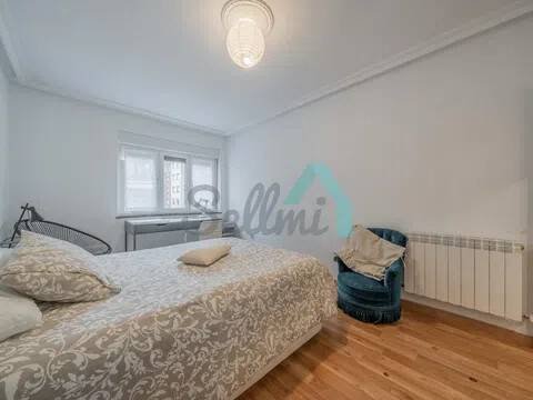 Piso de 96 m² en Oviedo