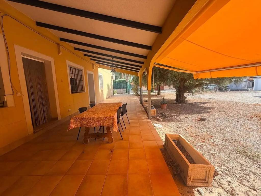 Casa de 290 m² en Elche