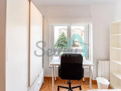 Piso de 81 m² en Oviedo