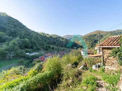 Casa de 200 m² en Mieres