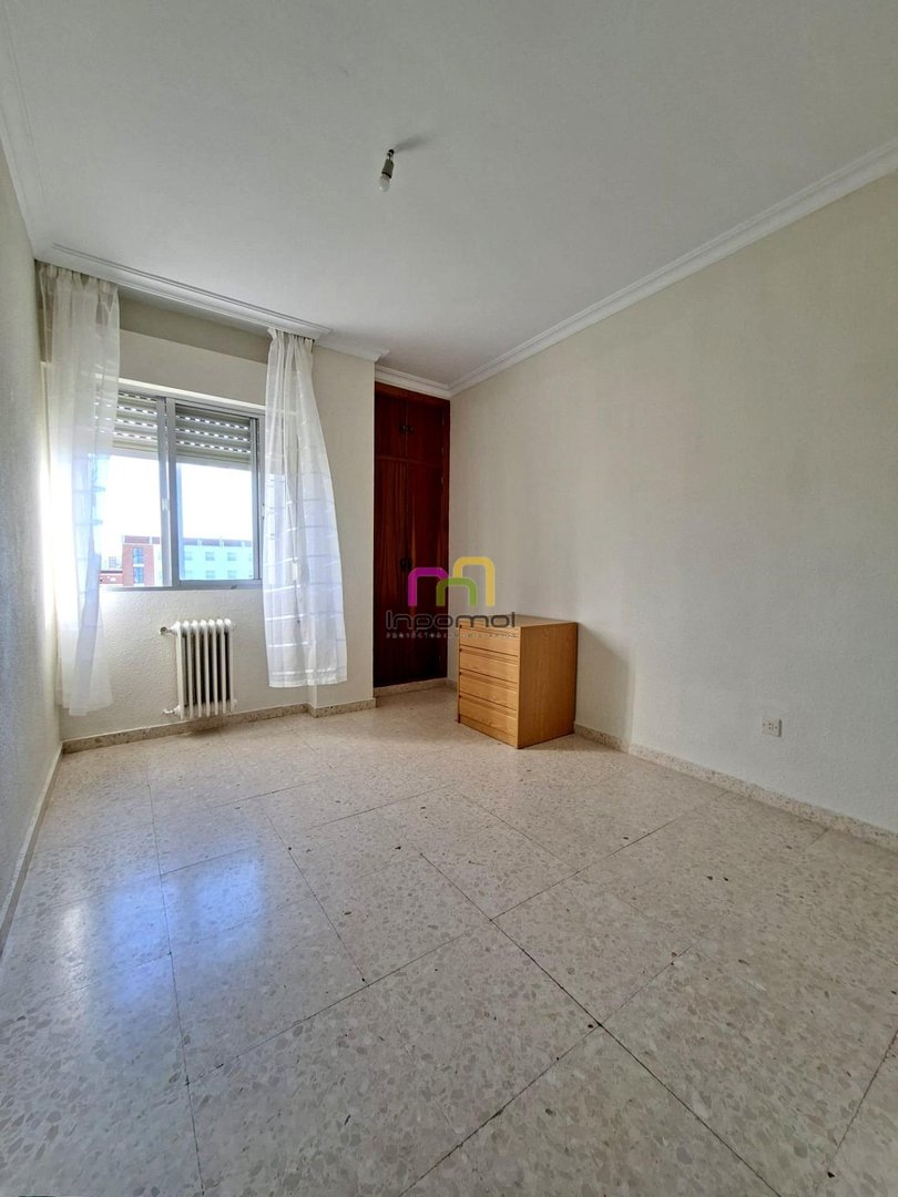 Appartamento 100 m² a Badajoz