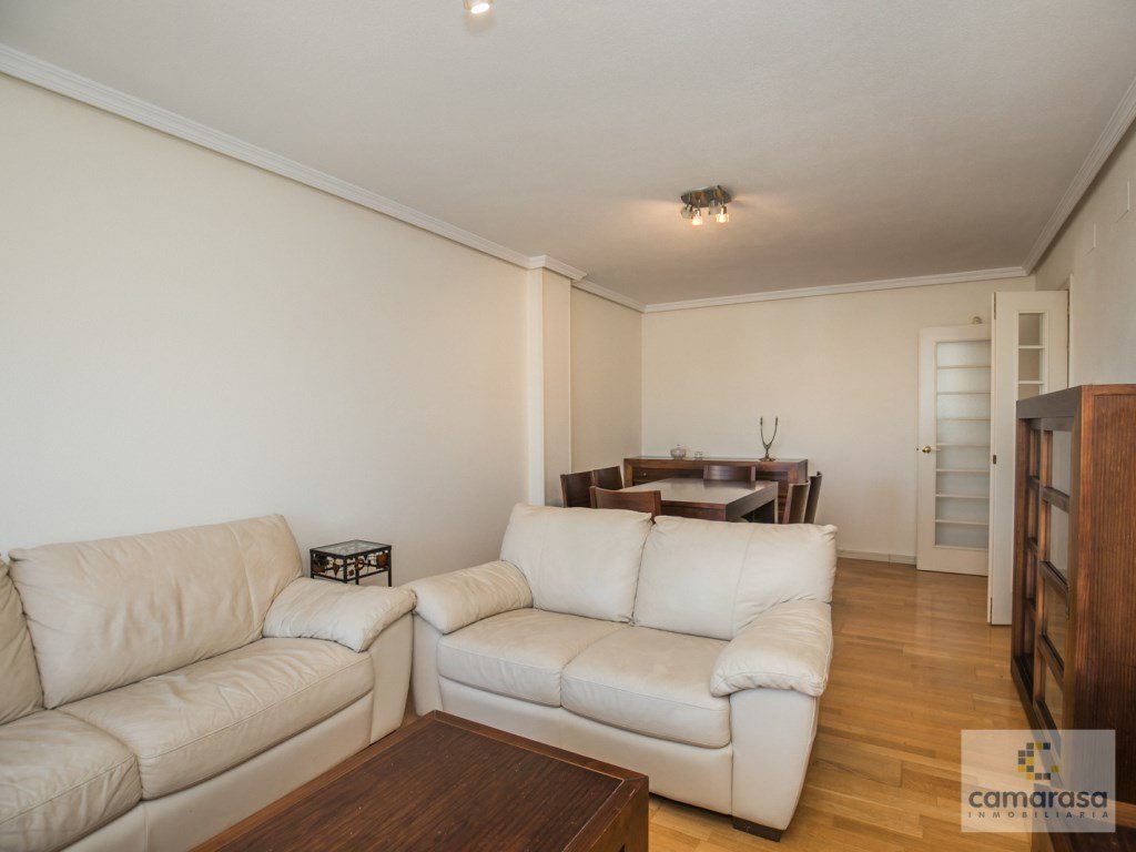 Pis de 136 m² a Àvila