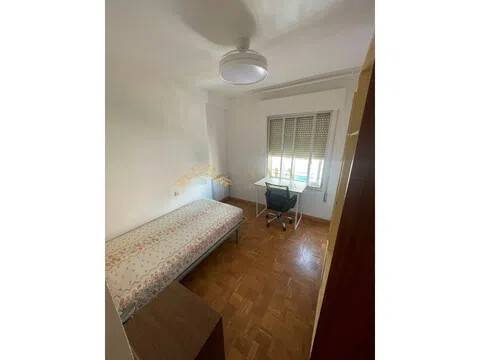 Piso de 100 m² en Cáceres