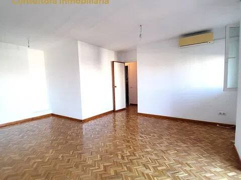 Piso de 105 m² en Sevilla