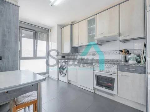 Piso de 67 m² en Oviedo