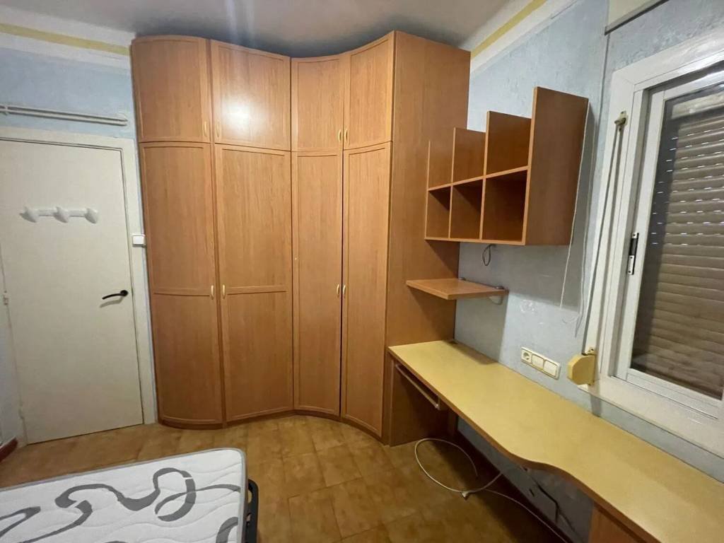 Habitación 130 m², Lérida