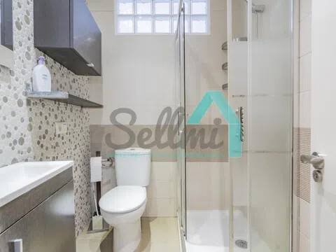 Piso de 93 m² en Oviedo