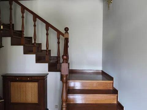 Casa de 280 m² en Oleiros