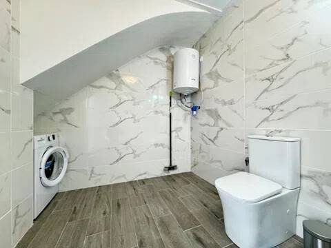 Habitación 138 m², Elda