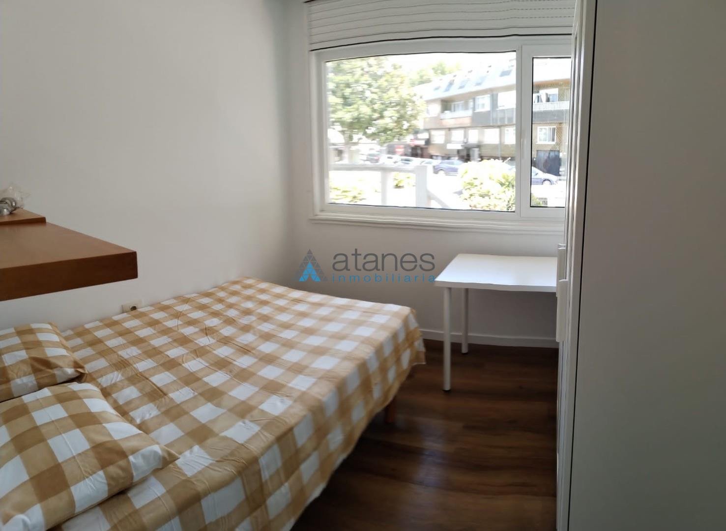 Piso de 75 m² en Oleiros