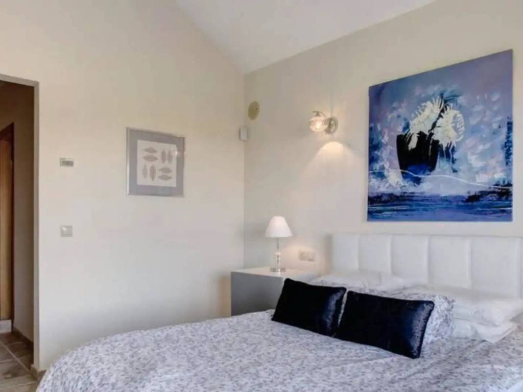 Casa de 340 m² en Estepona