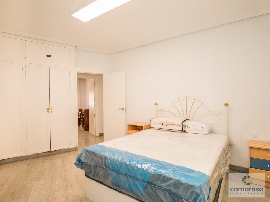 Pis de 108 m² a Àvila