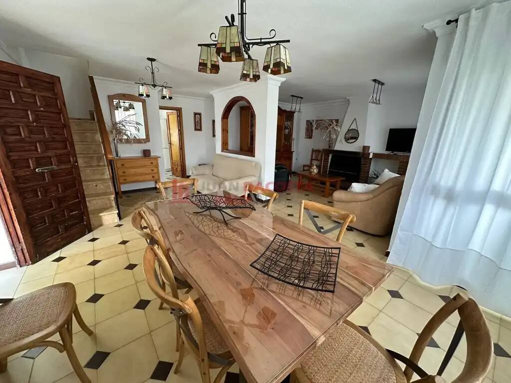 Casa de 140 m² en Lepe