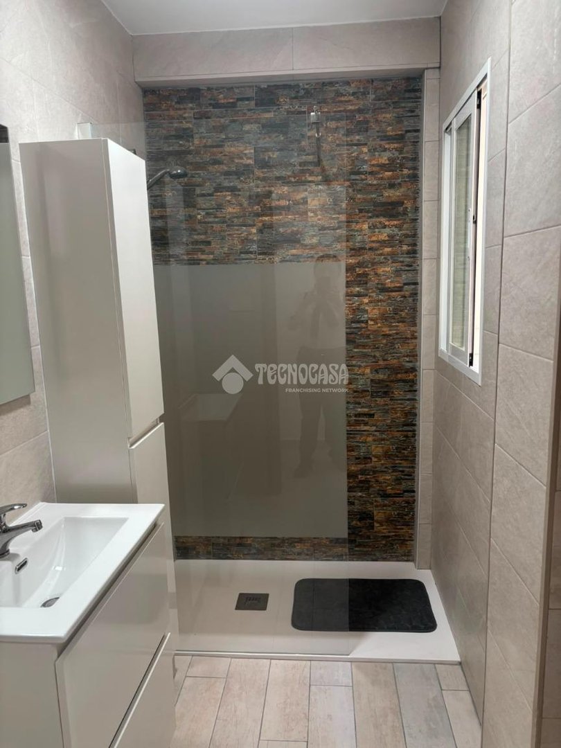 Piso de 79 m² en Granada
