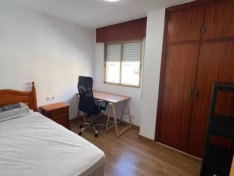 Piso de 105 m² en Almería