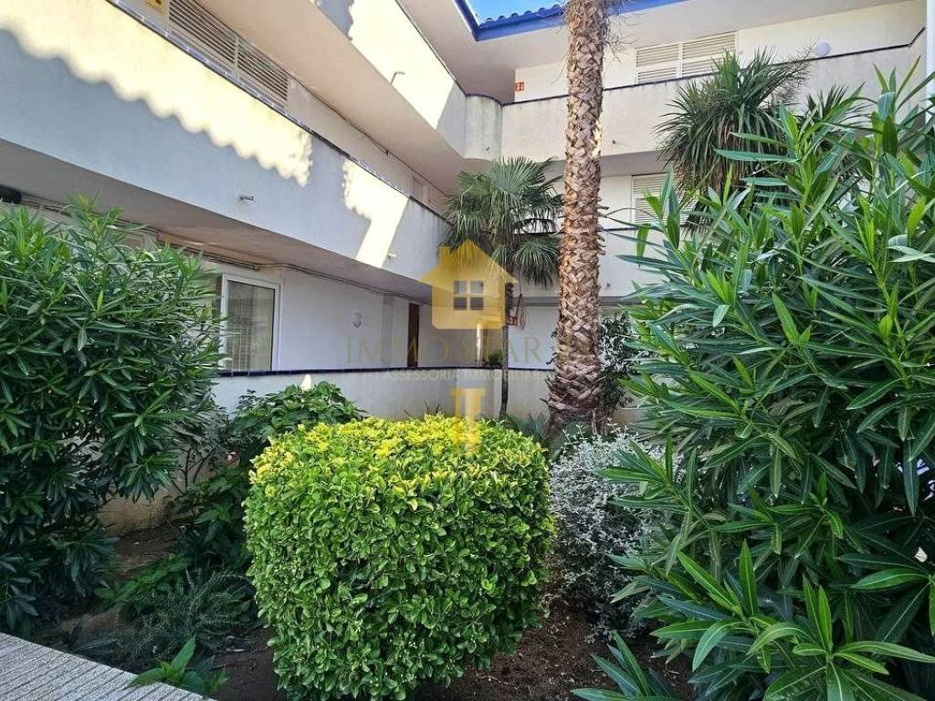 Piso de 60 m² en Roses