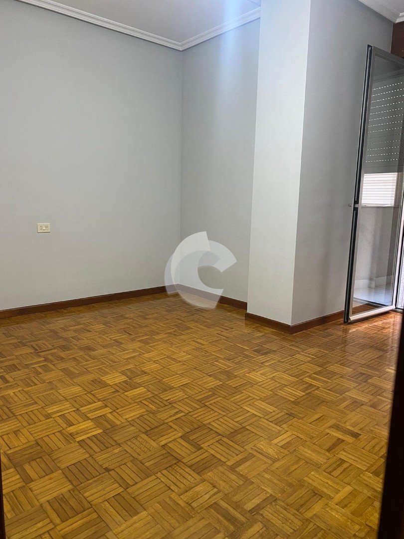 Piso de 86 m² en Ourense