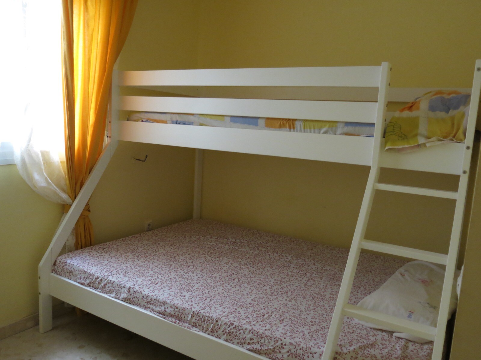Piso de 74 m² en Motril
