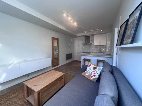 Wohnung 40 m² in Oleiros