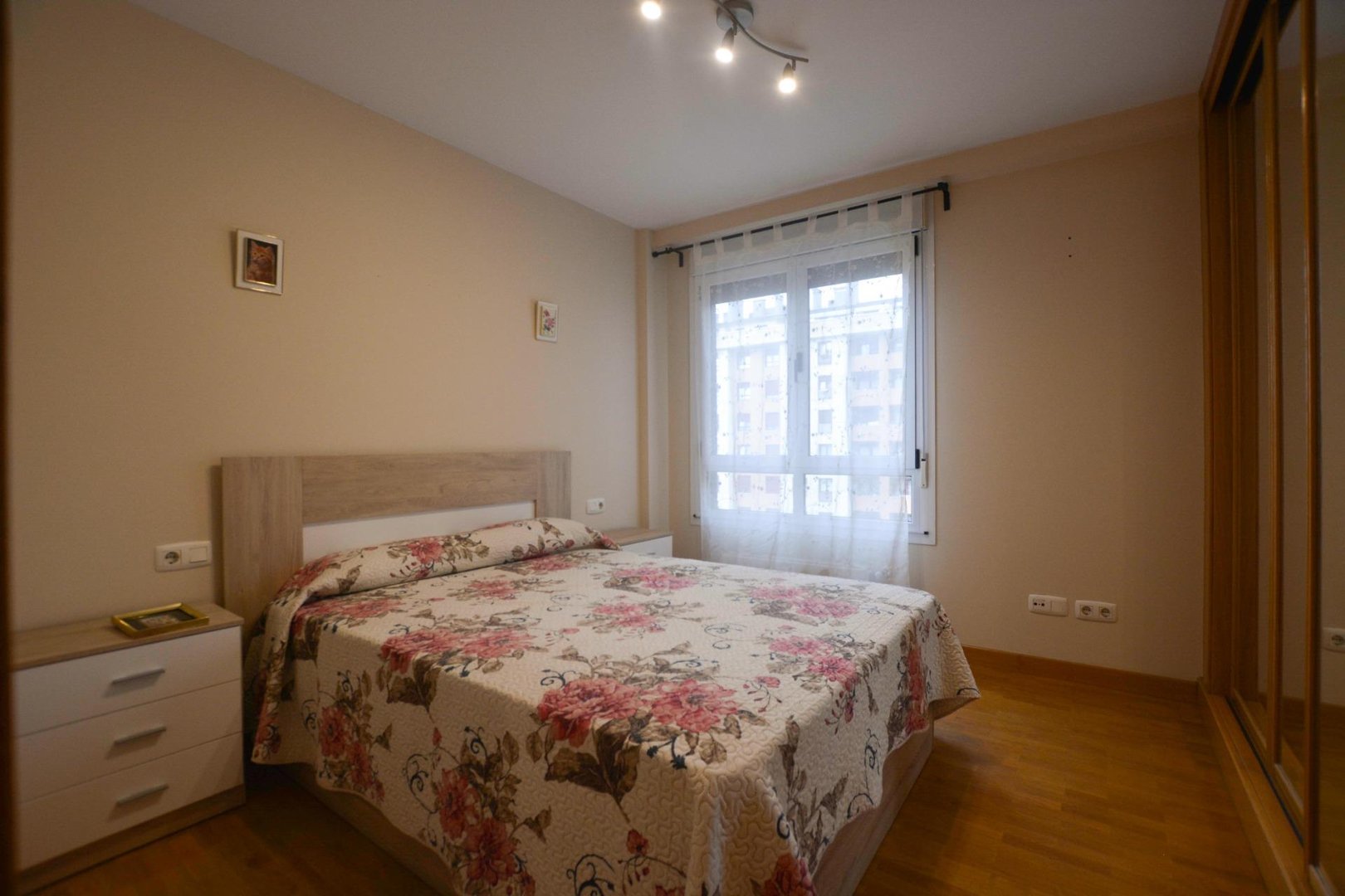 Pis de 50 m² a Oviedo