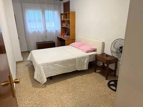 Piso de 120 m² en Granada