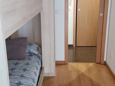 Piso de 70 m² en Ares