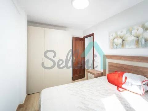 Piso de 101 m² en Oviedo
