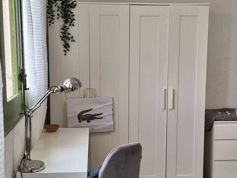Zimmer 127 m², Valencia
