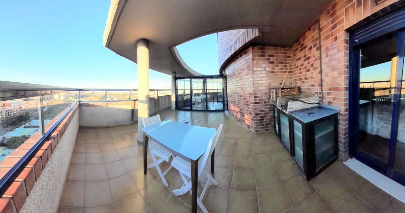 Pis de 85 m² a València