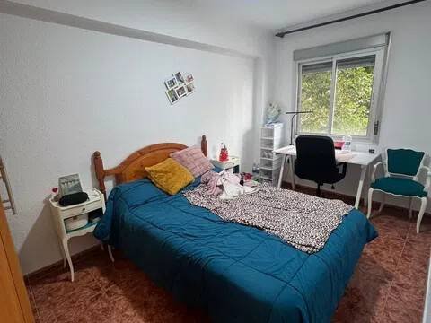 Piso de 85 m² en Almería