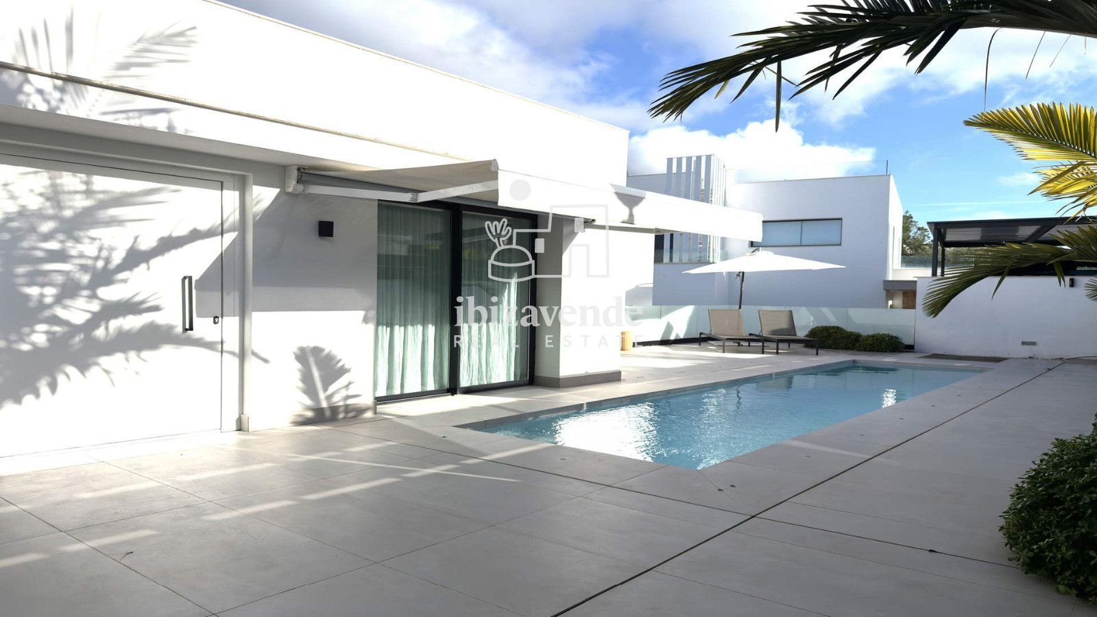 Дом 595 м² в Santa Eulària des Riu