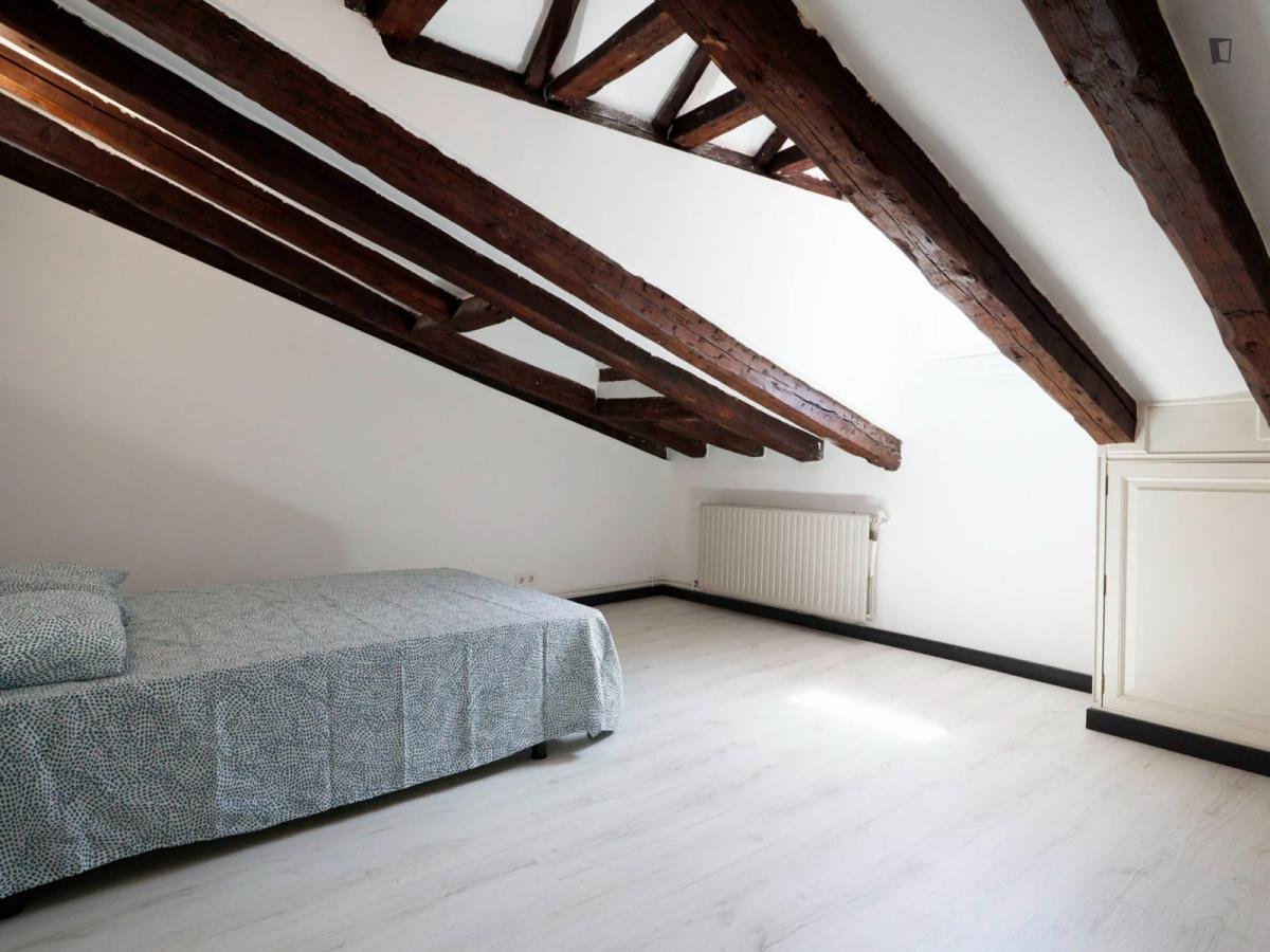 Habitació de lloguer, Madrid