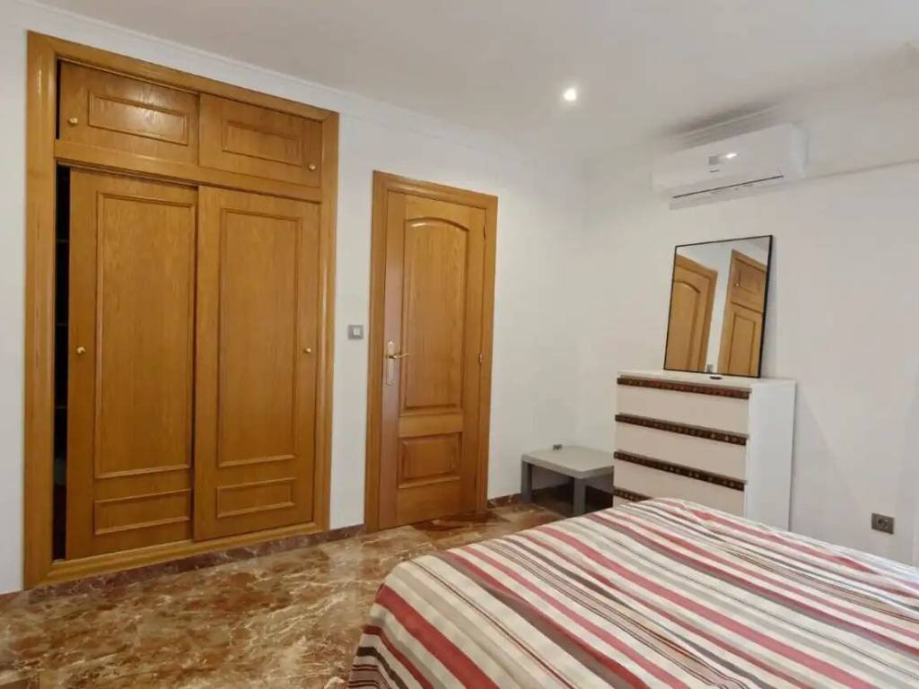 Piso de 100 m² en Granada