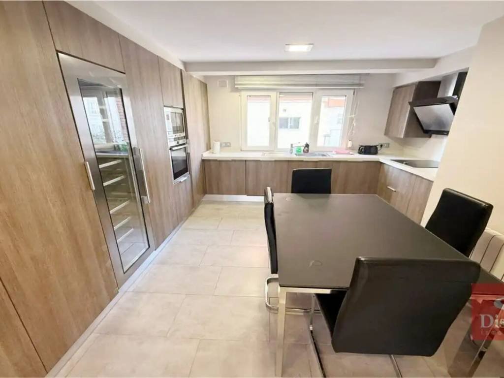 Piso de 100 m² en Santander