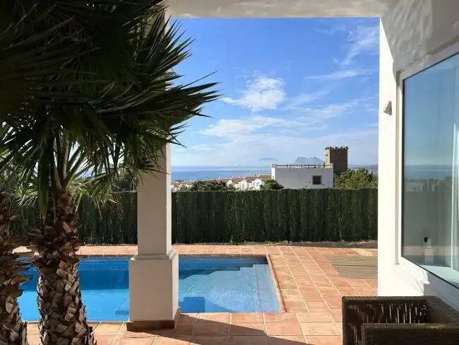 Casa de 640 m² en Manilva
