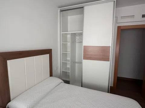 Piso de 90 m² en Granada