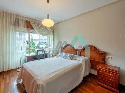 Piso de 122 m² en Oviedo