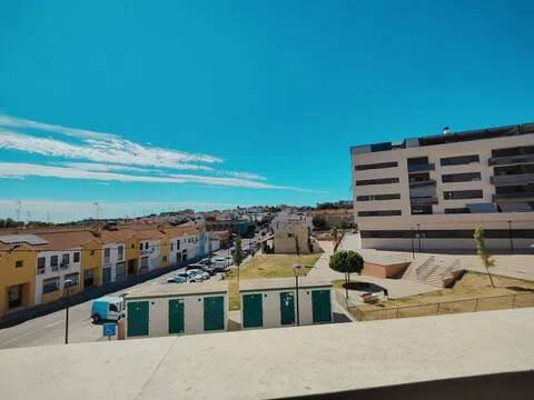 Piso de 98 m² en Tomares