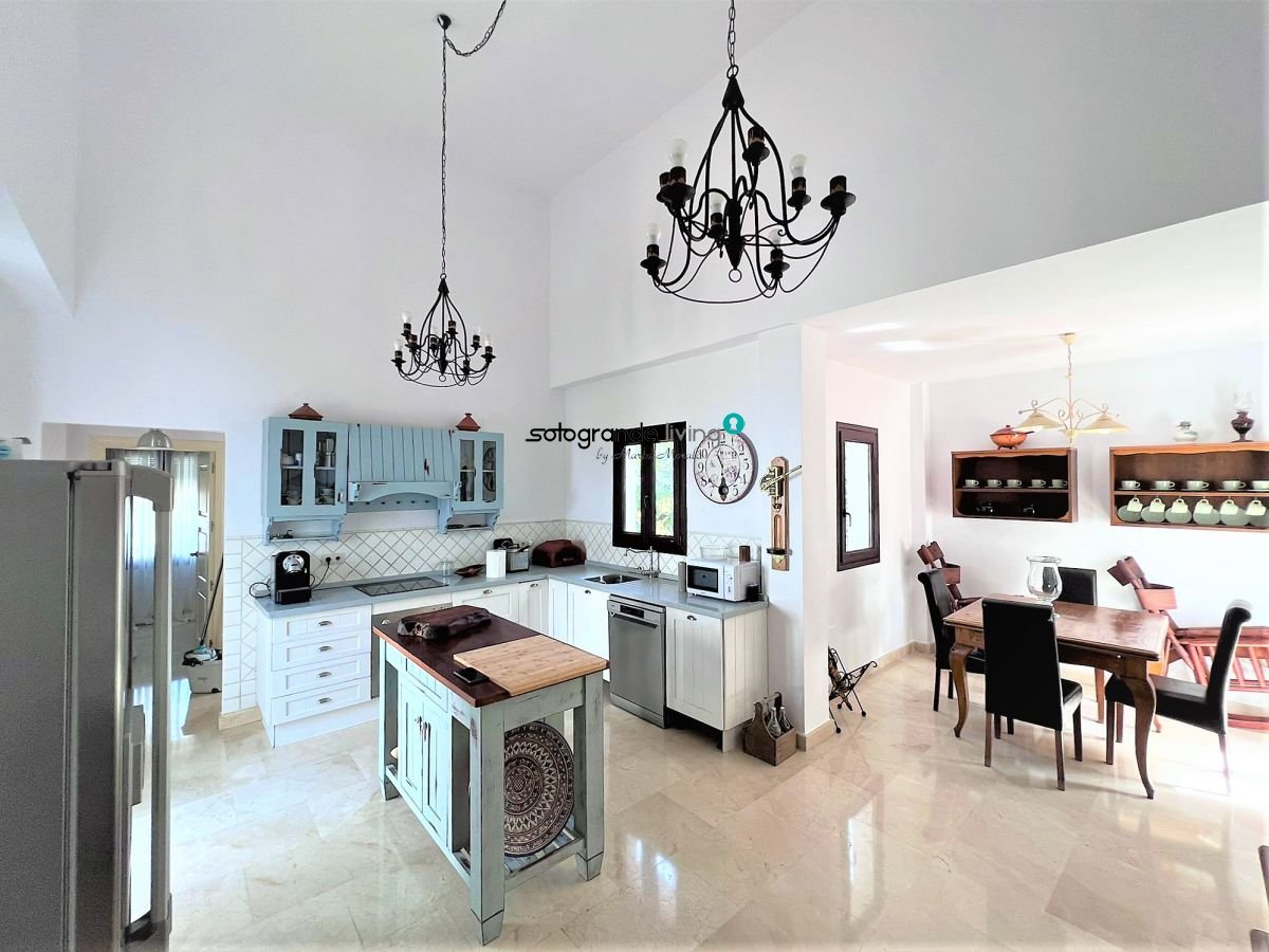 Casa de 400 m² a San Roque