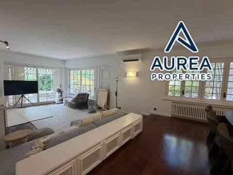 Haus 357 m² in Esplugues de Llobregat