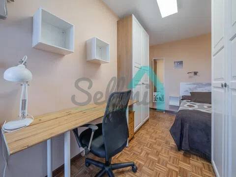Piso de 87 m² en Oviedo