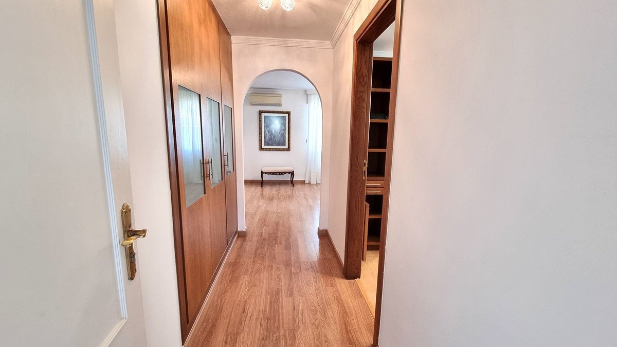 Casa de 593 m² en Luque