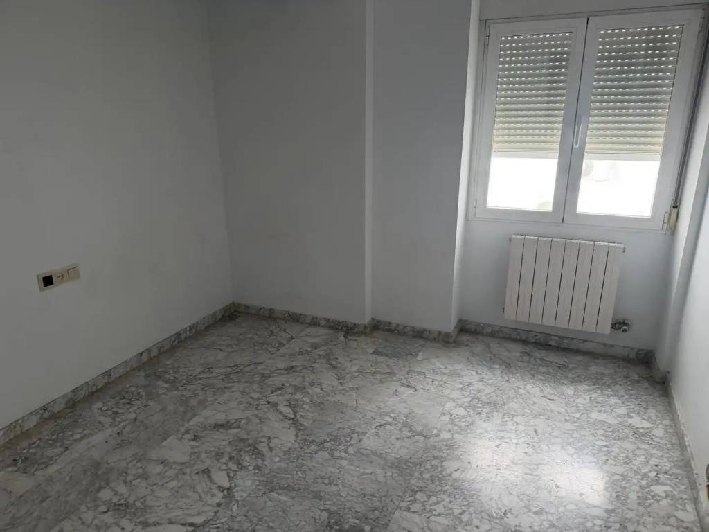 Piso de 130 m² en Granada