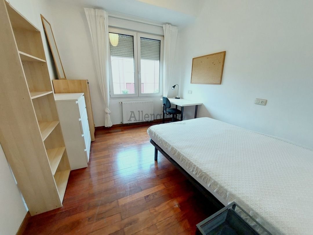 Piso de 99 m² en Oviedo