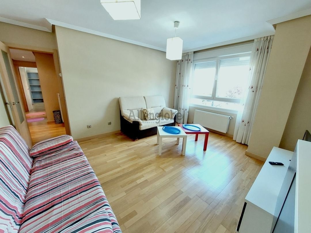 Piso de 58 m² en Oviedo