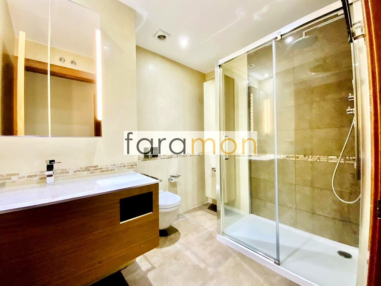 Piso de 64 m² en Vigo