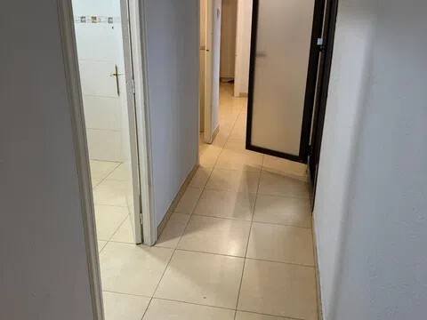Habitación 140 m², Lérida