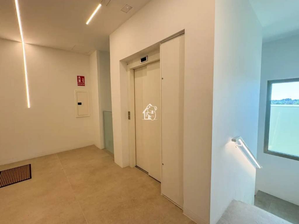 Pis de 360 m² a Oriola